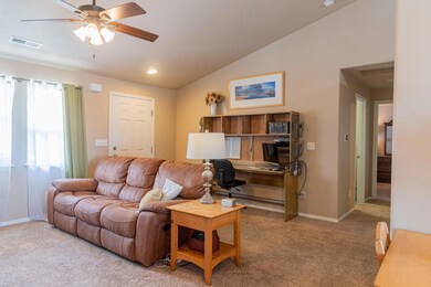 63777 Hunters Cir, Bend, OR 97701 - photo 6