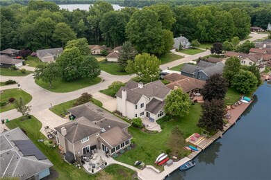 10072 N Surfside Cir, Aurora, OH 44202 - photo 4