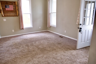 106 Murphree Ave, Centerville, TN 37033 - photo 4