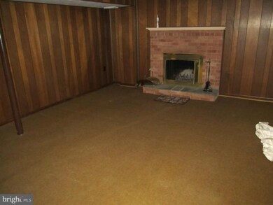 7903 Carol Ct, Clinton, MD 20735 - photo 7