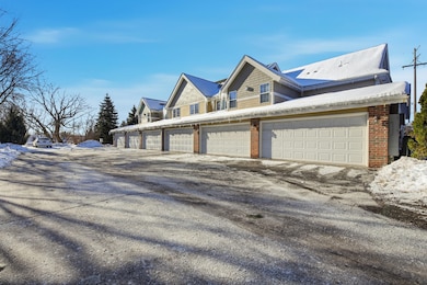 221 N Chicago Ave unit 3, South Milwaukee, WI 53172 - photo 5