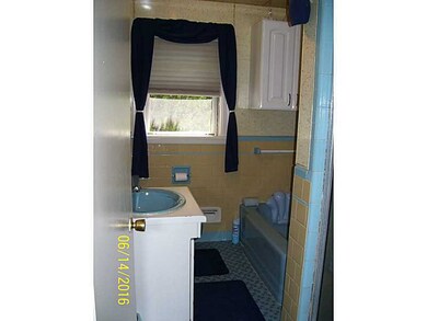 11 Calaman Rd, Cranston, RI 02910 - photo 6