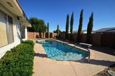 Private Pool!