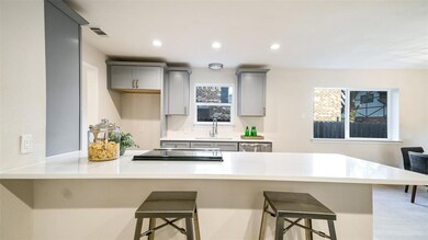 1920 Lincolnshire Dr, Bedford, TX 76021 - photo 6