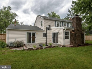 4202 Pinefield Ct, Fairfax, VA 22033 - photo 4