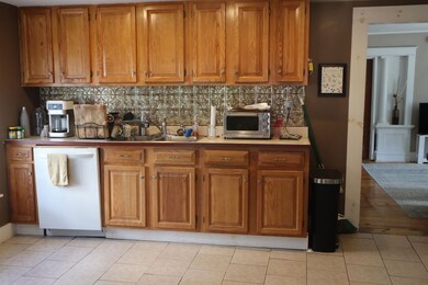 132 Weaver St, Winooski, VT 05404 - photo 6