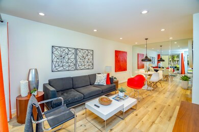 550 N Villa Ct unit 114, Palm Springs, CA 92262 - photo 2