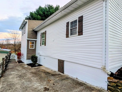 142 Kentucky 6, Woodbine, KY 40771 - photo 7