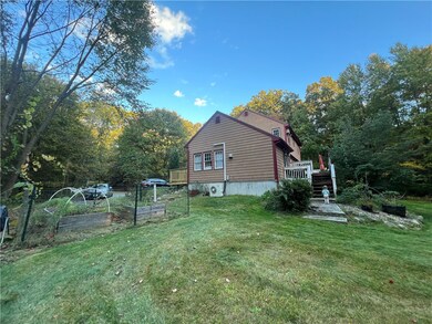 252 Donahue Rd, Pascoag, RI 02859 - photo 4