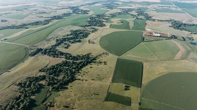 42041 Drive 728th, Arapahoe, NE 68922 - photo 6