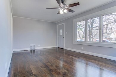 127 N Wiggs St, Griffith, IN 46319 - photo 3