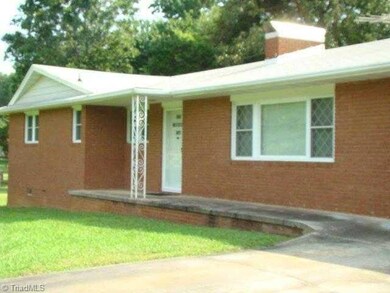 550 Foxfire Rd, Asheboro, NC 27205 - photo 2