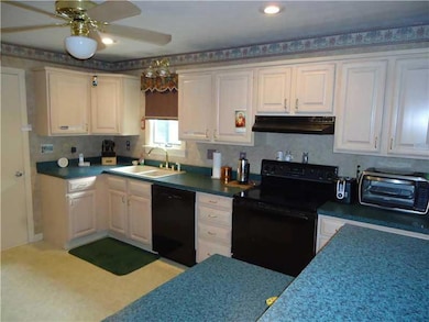 35 Captain Thomas Rd, Ogunquit, ME 03907 - photo 3