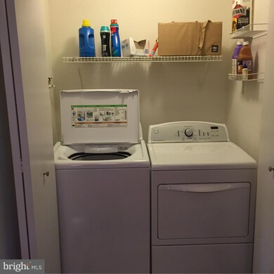 4209 Stockbridge Dr unit 10C, Dumfries, VA 22025 - photo 6