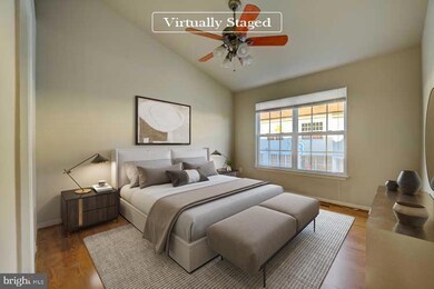 2499 Angeline Dr unit 303, Herndon, VA 20171 - photo 3