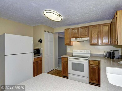 20325 Watkins Meadow Dr, Germantown, MD 20876 - photo 5