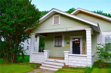 Side view of yard.