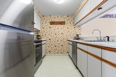 Sutton Pond unit C538, North Andover, MA 01845 - photo 3