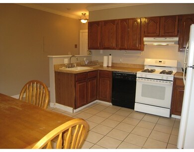 74 Gilman St unit 10, Somerville, MA 02145 - photo 6