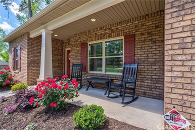 201 River Glen Dr, Jefferson, GA 30549 - photo 2