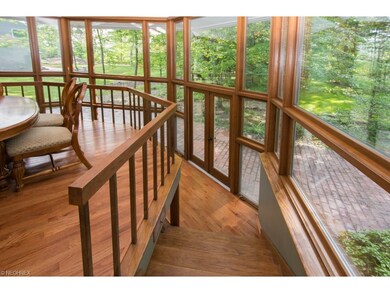 Staircase leading to lower level - wonderful flow