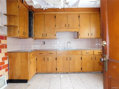 855 Payne Ave, North Tonawanda, NY 14120 - photo 4