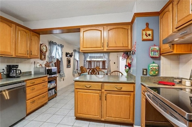 2553 E Catawba Dr, Harvey, LA 70058 - photo 5