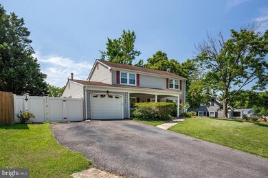15749 Pointer Ridge Dr, Bowie, MD 20716 - photo 2