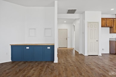 11910 Compass Ave, Bakersfield, CA 93312 - photo 7