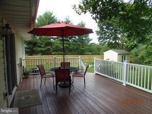 5114 Hodges Rd, Sykesville, MD 21784 - photo 2
