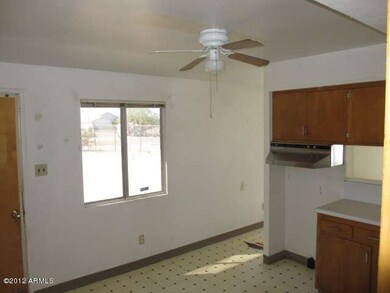023-108441-Kitchen Ceiling Fan
