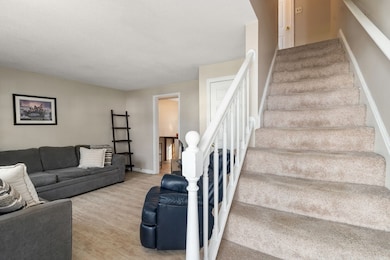 56 Arnold Ave, Lowell, MA 01852 - photo 6