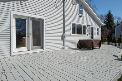 354 Washington St, Chelsea, MI 48118 - photo 6