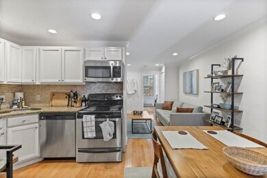21 Henchman St, Boston, MA 02113 - photo 3