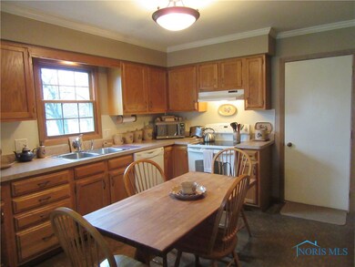 Eat In Kitchen