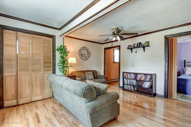 06-Living Room