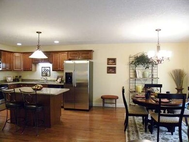 517 Ideal Ln unit 606, Ludlow, MA 01056 - photo 5