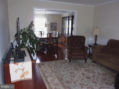 1326 Royal Ln, West Deptford, NJ 08086 - photo 6