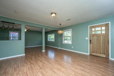 1451WoodviewLane007