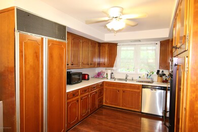 16 Pine Rd, Howell, NJ 07731 - photo 4