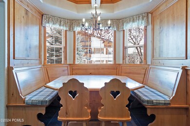 18_12-Dining-Room-Midway-Utah-Chalet-Zer