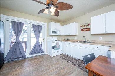 4430 SE 7th St, Des Moines, IA 50315 - photo 7