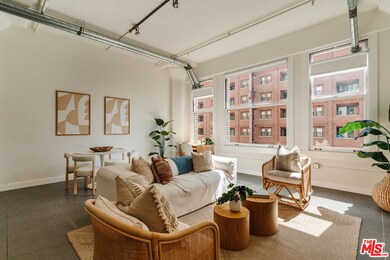 The 939 Lofts unit 404, Los Angeles, CA 90015 - photo 2