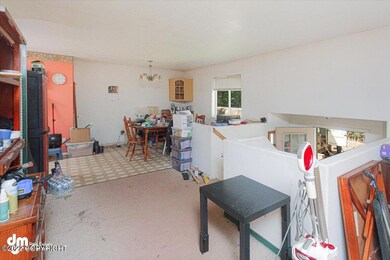 02-Living Room_DMD_7622
