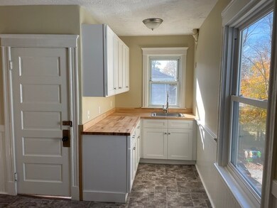 472 N Washington St unit 2, North Attleboro, MA 02760 - photo 4