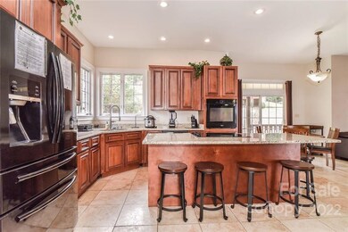 unlisted-address, Asheville, NC 28806 - photo 7