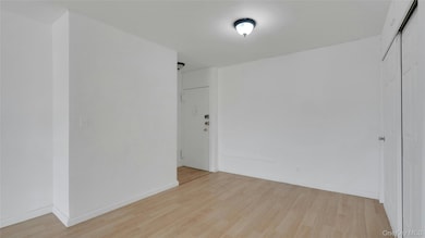 Park City Estates unit 17D, Rego Park, NY 11374 - photo 5