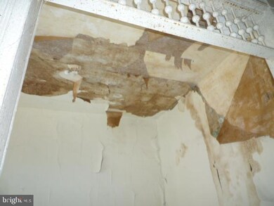 903 Appleton St, Baltimore, MD 21217 - photo 7