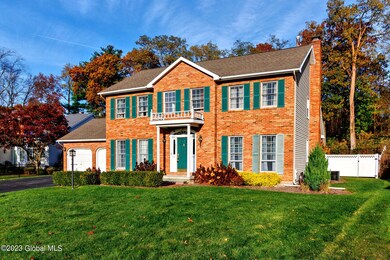 37BarringtonCt-03