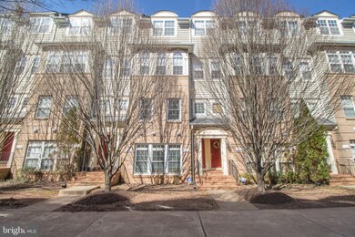 7158 Little Thames Dr unit 185, Gainesville, VA 20155 - photo 5